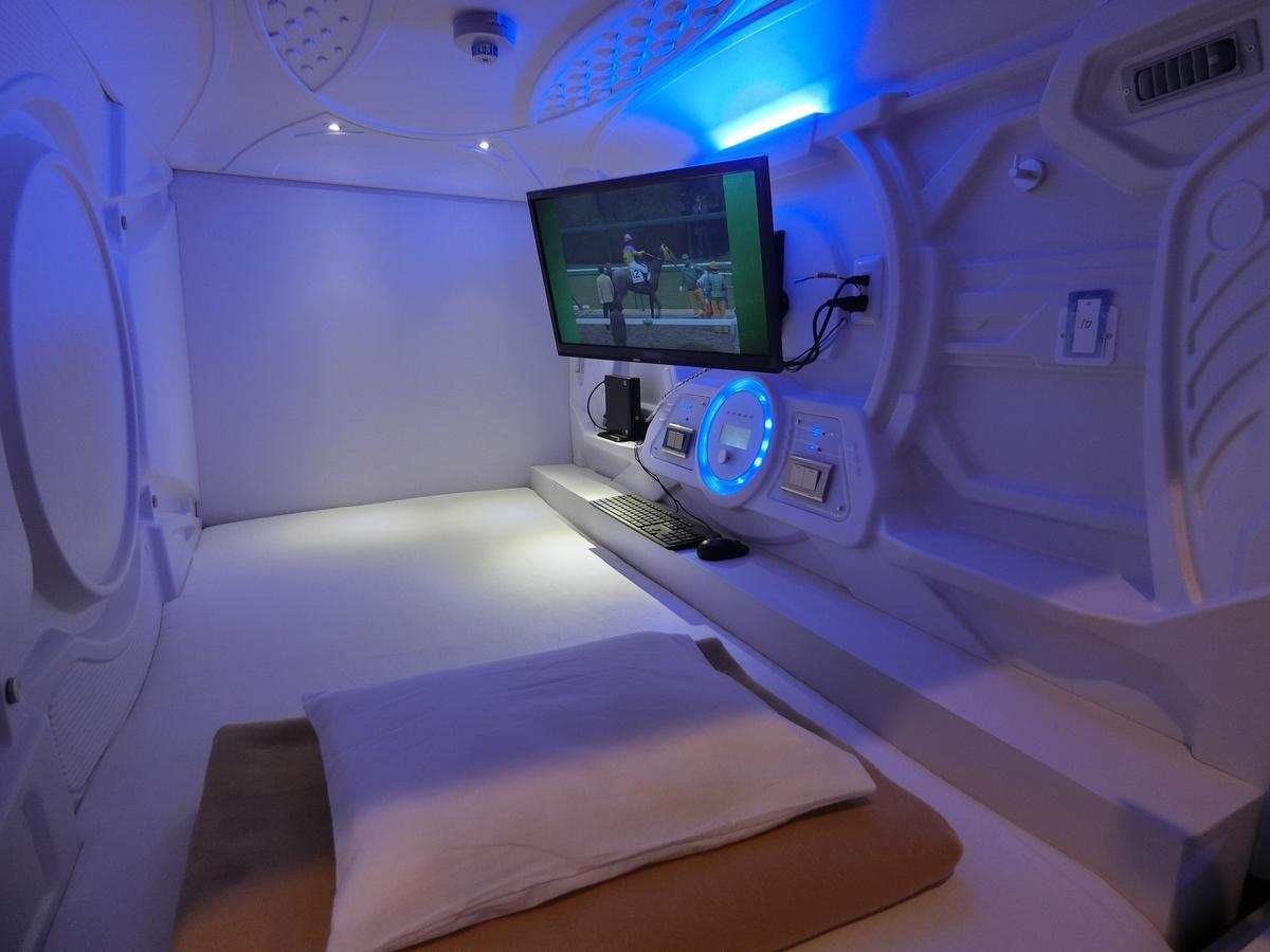 קיוטו Capsule Hotel Manyudo מראה חיצוני תמונה
